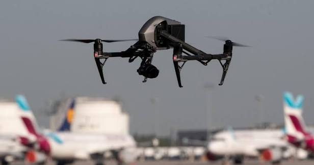 Metoda e re e kontrabandës me balona nga ajri shkakton kaos në aeroportet evropiane img 6635