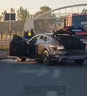 Aksident në autostradën Milot–Mamurras, përplaset autovetura me autobus, dy të plagosur img 6977