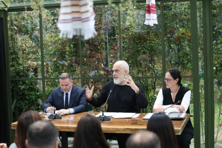 Rama: 800 aplikime për “Paketën e Maleve” në ditën e parë — kritika për kryebashkiakët që vonojnë hartat e tokave img 7450
