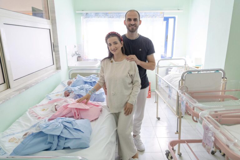 Mrekulli në “Koço Gliozheni”: Nëna nga Tirana sjell në jetë katërnjakë nga një shtatzani natyrale img 7577