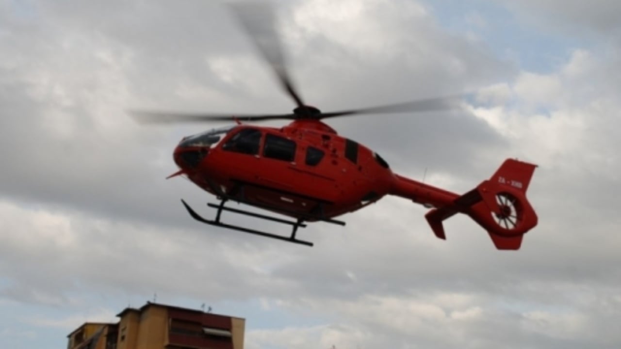 Konsumoi një sasi tabletash, transportohet me helikopter drejt Tiranës 12-vjeçarja nga Delvina img 9577