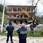 Rama paralajmëron ndërtuesit pa leje – ‘Po investoni për belanë tuaj!’" image 130