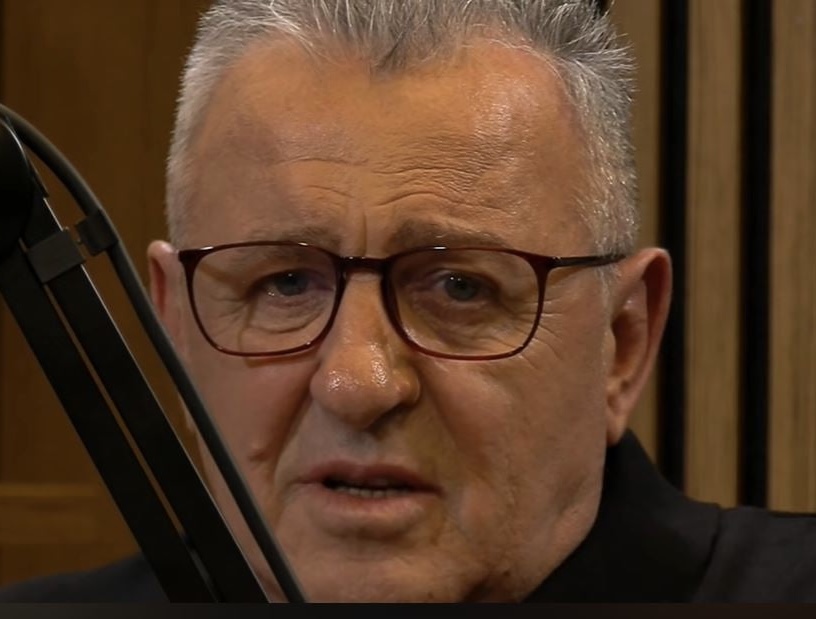 “S’pranova amanet prej saj”, rrëfimi rrëqethës i Agron Llakajt për humbjen e të shoqes: Doja të vdisja, e përcollëm si nuse të bukur