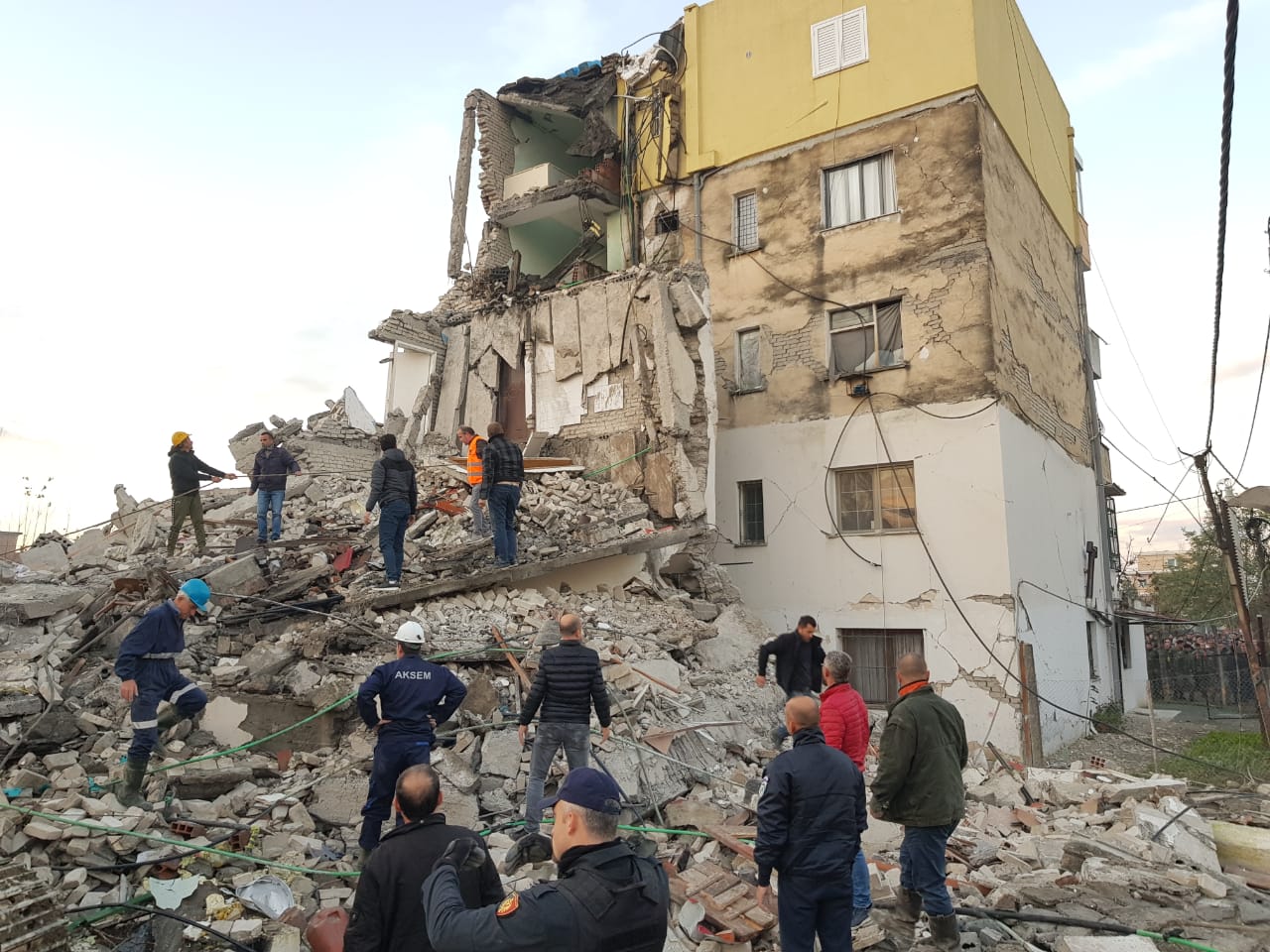 Shqipëria përkujton tërmetin tragjik të 26 nëntorit 2019 – 6 vjet nga nata që ndryshoi vendin img 9150